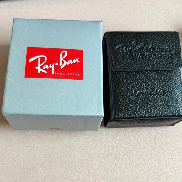 Ray-Ban Folding Wayfarer - Picture 5 of 6